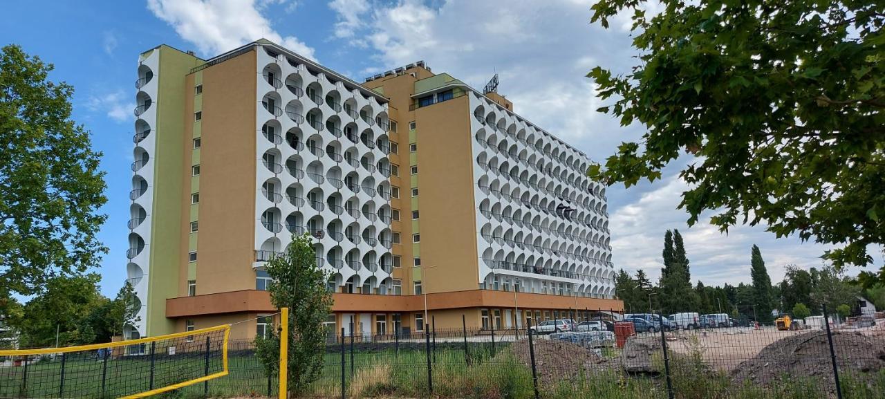 Life Apartmanok Siofok Ngoại thất bức ảnh