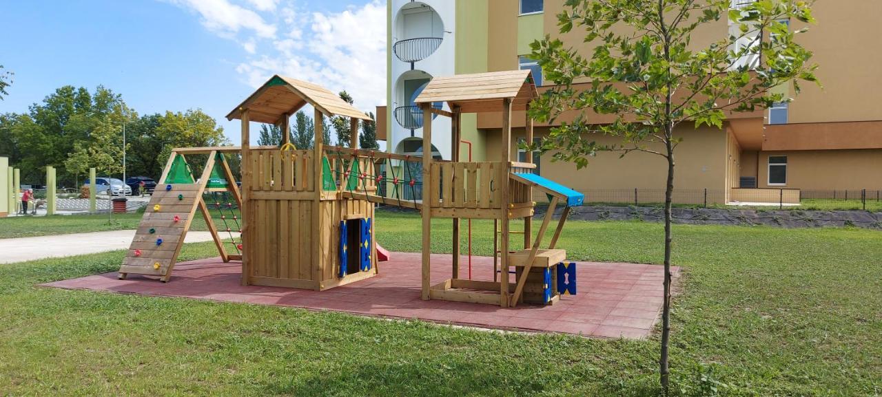 Life Apartmanok Siofok Ngoại thất bức ảnh